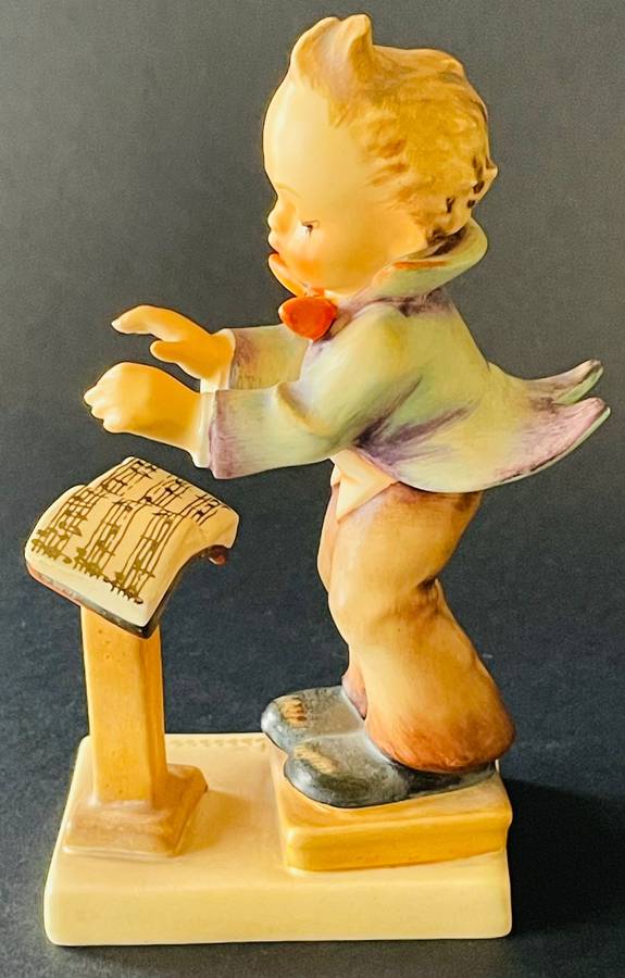 Hummel - TKM 3 - Band Leader figurine.