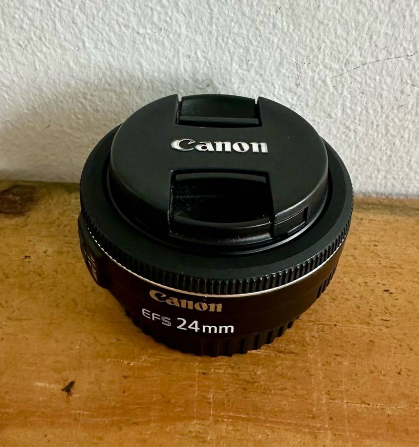 Canon EF-S 24mm f2.8 STM Lens