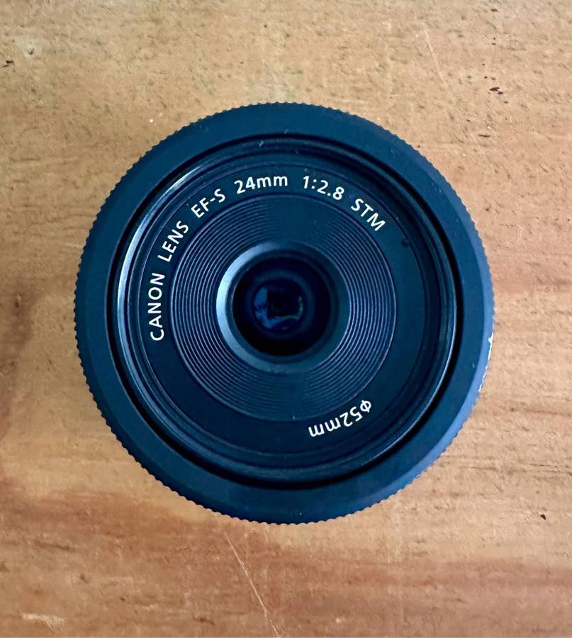 Canon EF-S 24mm f2.8 STM Lens