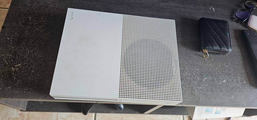 Xbox One S