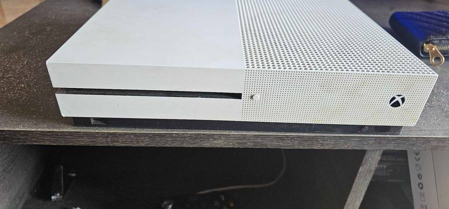 Xbox One S