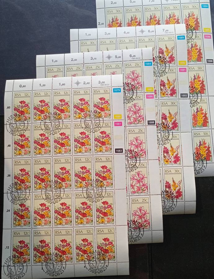 RSA 1985 FLORAL EMIGRANTS SET OF 4 CONTROL BLOCKS OF 25 stamps