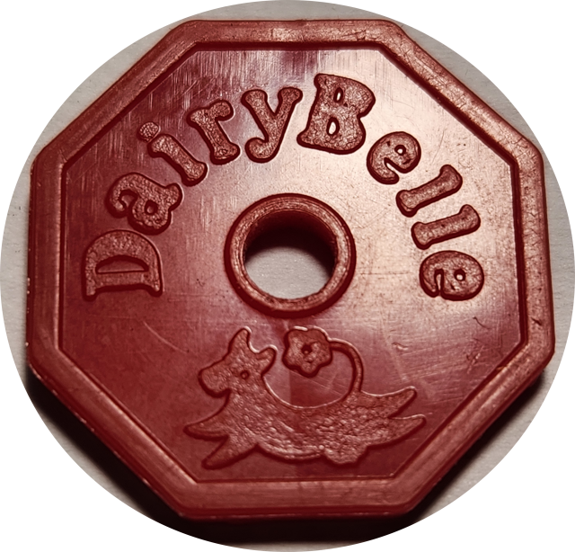 DAIRYBELLE - RED Milk Token - Great condition !