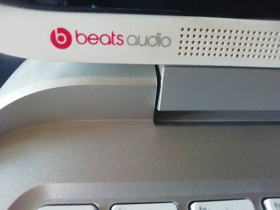 HP Notebook Core i3 Beats audio