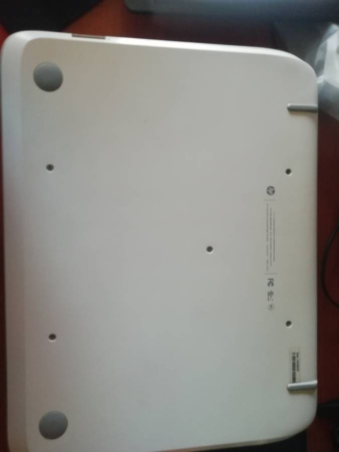 HP Notebook Core i3 Beats audio