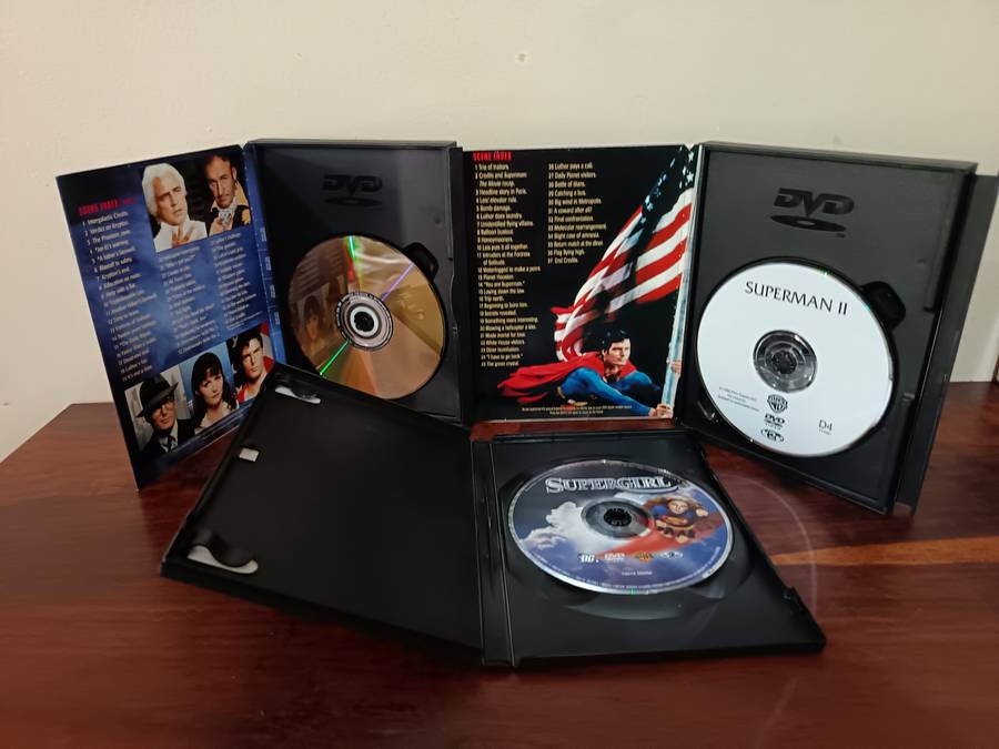 Amazing Superman & Supergirl Combo on DVD