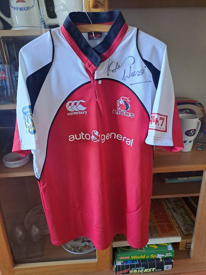 Lions rugby jersey signed by Kobus Wiese, Large