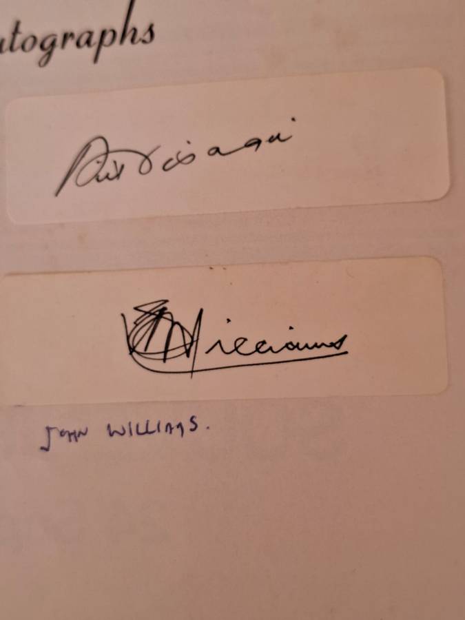 5 Springboks original autographs, L Moolman, Piston van Wyk, Piet Visagie, J Williams, Gysie Pienaar