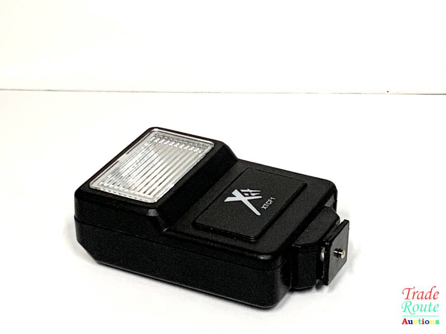 XTCF1 Flash for DSLR cameras