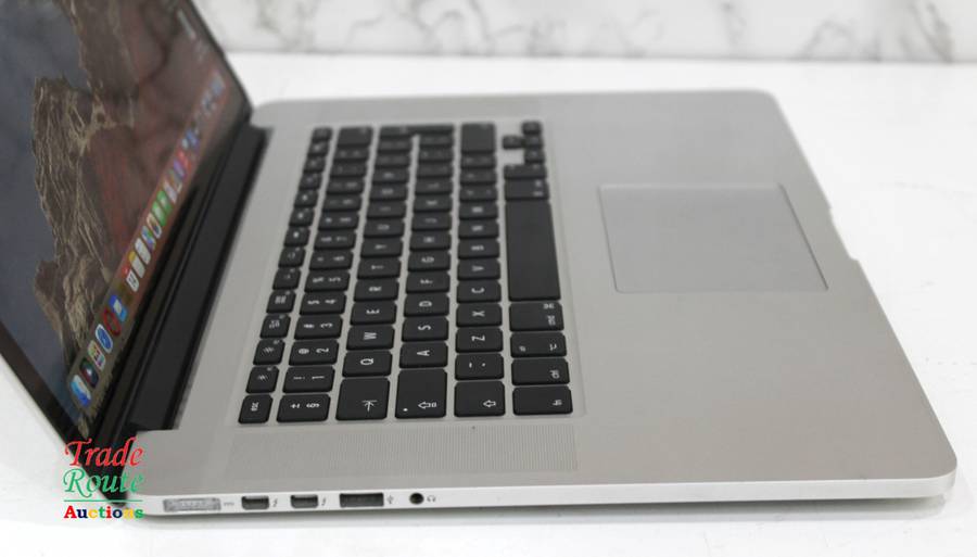 Apple MacBook Pro 15.4-inch  | Core i7 2.2GHz | 16GB RAM | 256GB SSD MID 2015 **  MAC OS Monterey **