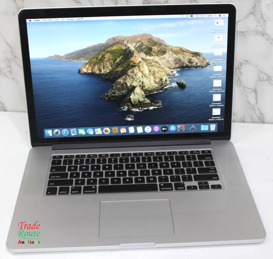 Apple MacBook Pro 15.4-inch  | Core i7 2.2GHz | 16GB RAM | 256GB SSD MID 2015 ** macOS Catalina **