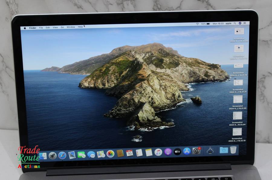 Apple MacBook Pro 15.4-inch  | Core i7 2.2GHz | 16GB RAM | 256GB SSD MID 2015 ** macOS Catalina **