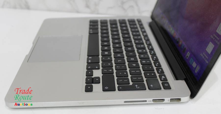 MacBook Pro 13.3-inch * macOS Monterey ** RETINA ** Core i5 2.7GHz | 8GB RAM | 128GB SSD