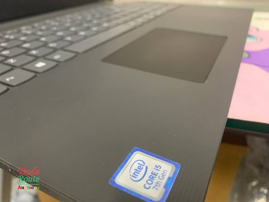 LENOVO V130 15.6 inch LAPTOP - Core i5 - HINGE DAMAGED - Salvage Stock