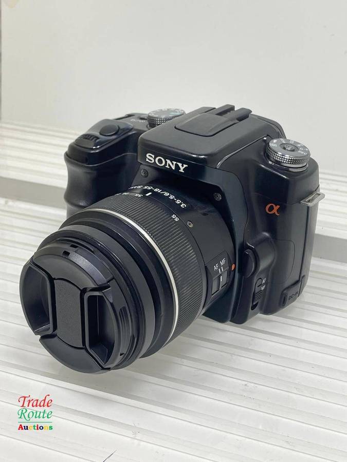 SONY ALPHA A100 DSLR Digital Camera + 18-55mm SONY Lens KIT