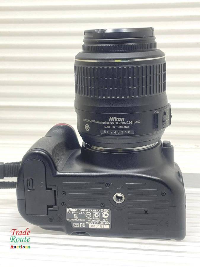 Nikon D5100 Digital SLR Camera with 18-55mm VR Lens Kit (16.2MP) 3 inch LCD