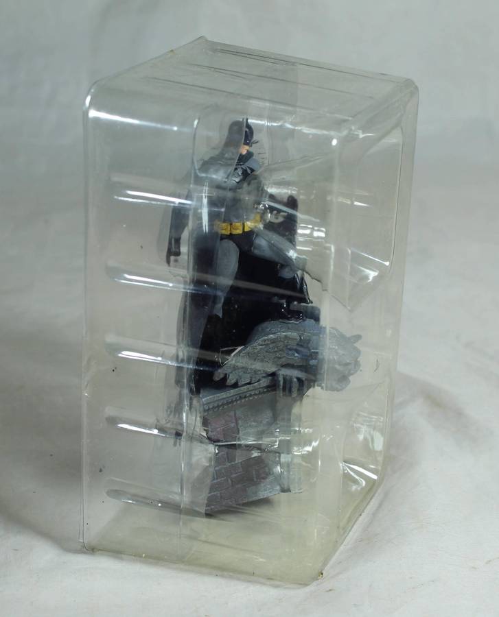 DC comics subscriber exclusive - lead, hand painted figurine