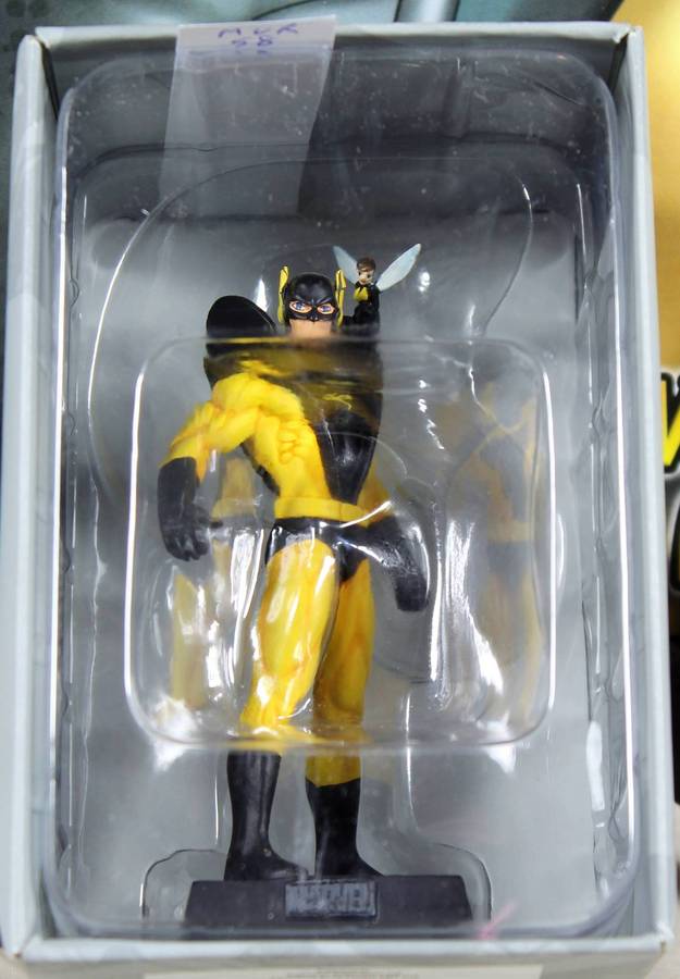 The Classic Marvel Figurine Collection - Yellowjacket & Wasp