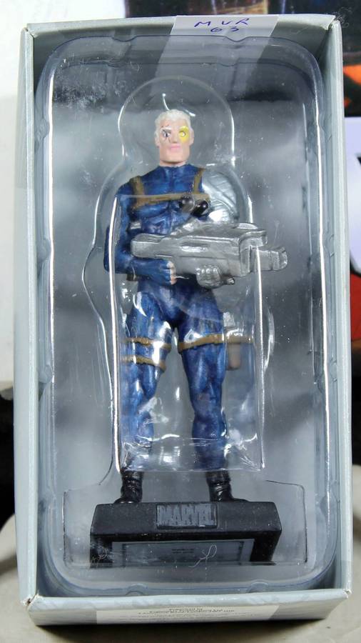 The Classic Marvel Figurine Collection - Cable