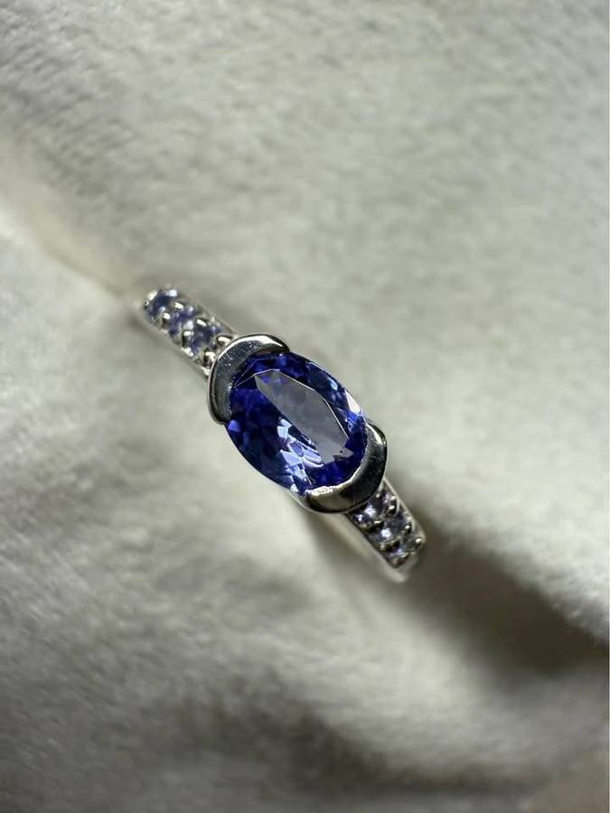 Sterling silver tanzanite ring