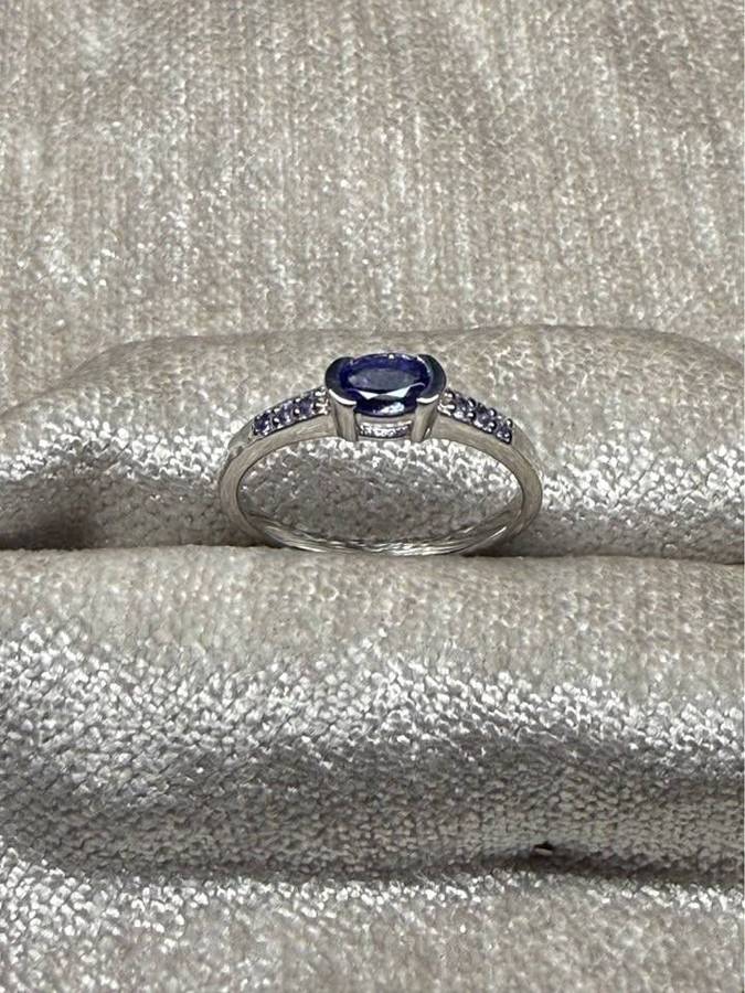 Sterling silver tanzanite ring