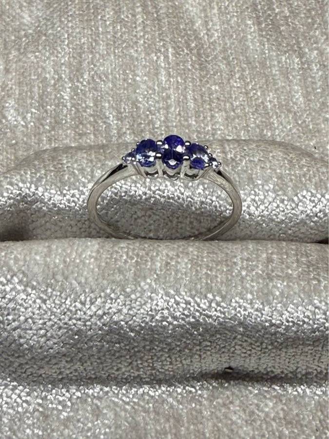 Sterling silver tanzanite ring