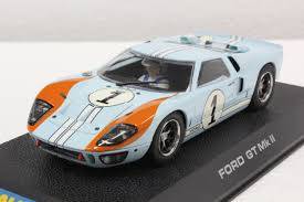 Ford GT MKII Gulf 1966 Le Mans No.1 Scalextric C2464 1/32
