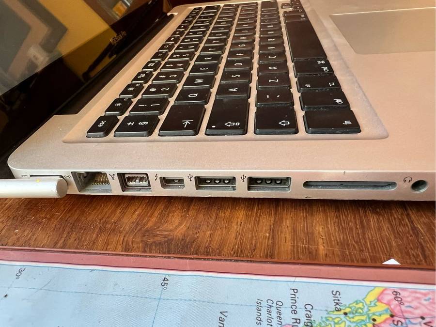 2x MacBook Pro 13 A1278 with chargers