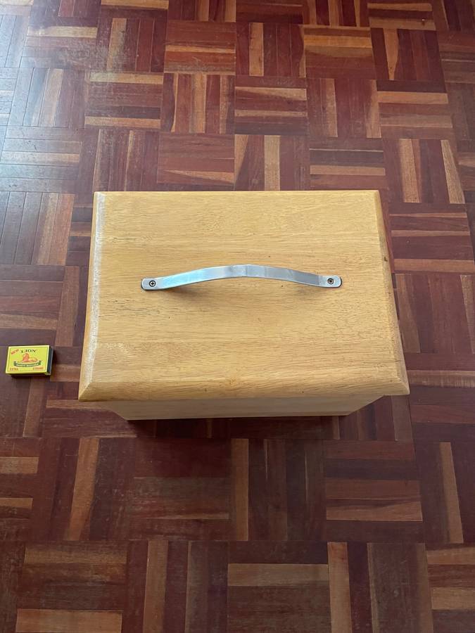 Bread bin