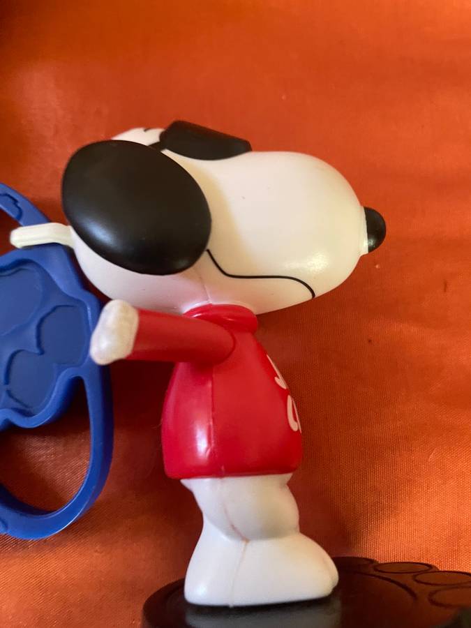 A lot of cute snoopys