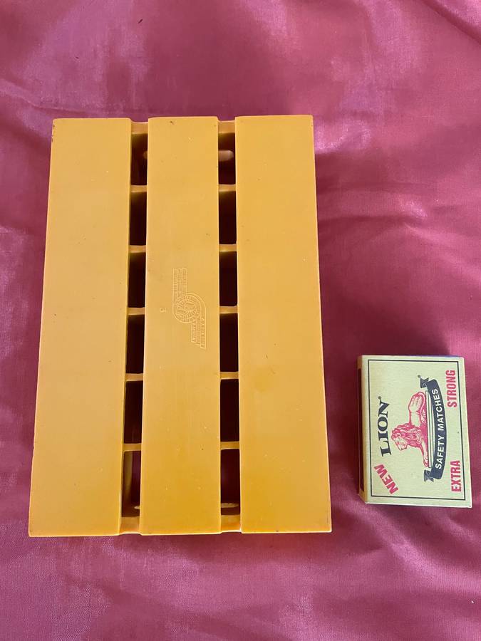 Coca-Cola highly Collectables mini bottle tray