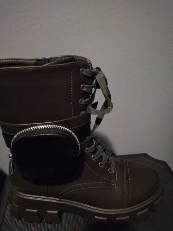 Bags - black x4 (For Boots)