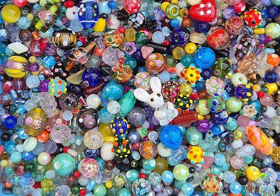 5.4Kg  Mixed / Assorted Glass Beads +/-8000 pcs