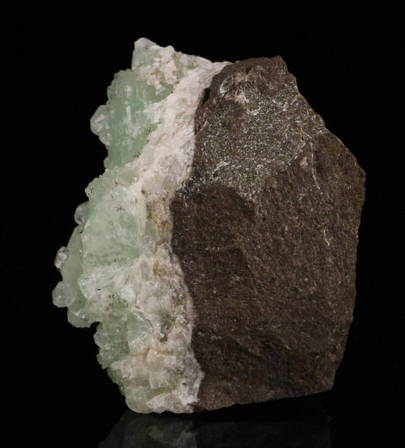 Analcime on Prehnite, Gobobosebberge Mnt, Namibia