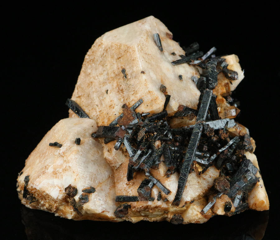 Small Cabinet Quartz, Aegirine & Orthoclase, Mount Malosa, Zomba, Southern Region, Malawi