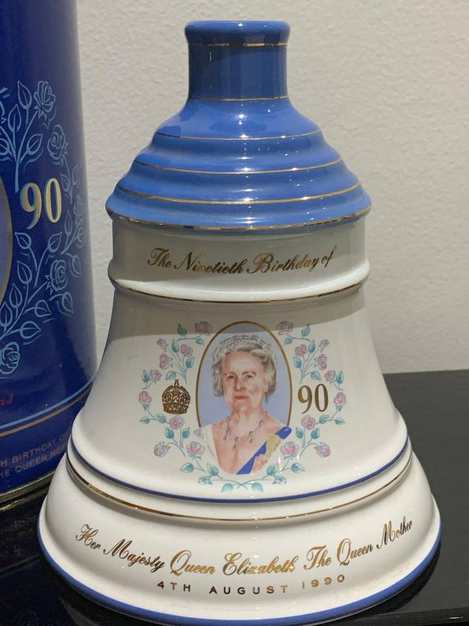 Wade Porcelain Bells Whisky Decanter  90th Birthday - Queen Mother - 4 August 1990 (empty)