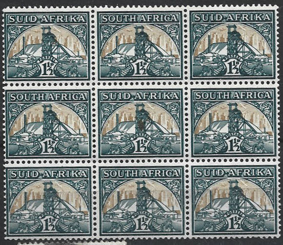 1944 UNION of S A 1 1/2d MNH block of 8 CC86 CV R270
