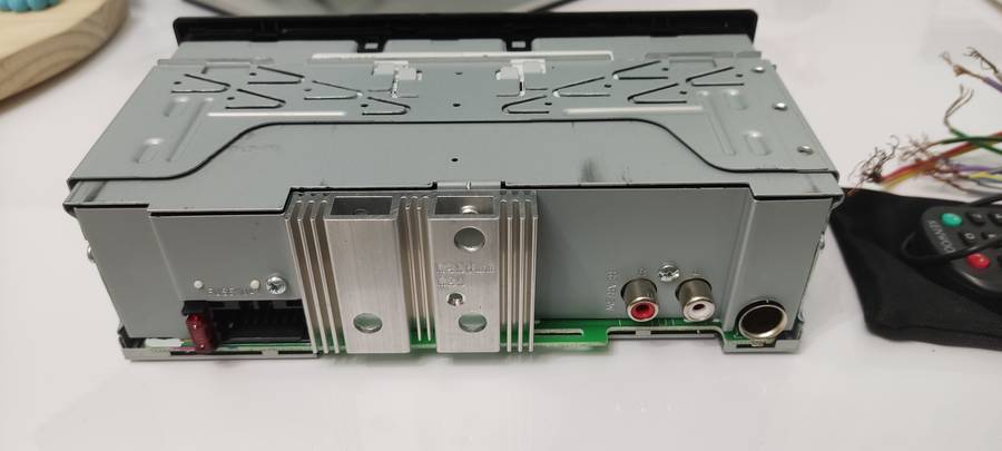 Kenwood KMM-105 USB/AUX Single Din Media Player