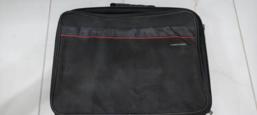 2x Laptop Bags (HP & Kingsons)