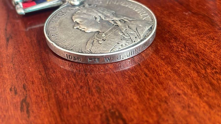a Queen South Africa Medal QSA - 1036 Private W.J. Jones Cape Police Distr. 1