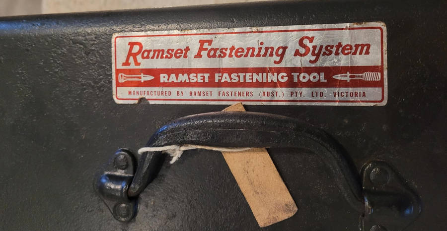RAMSET .22 POWDER ACTUATED SYSTEM, TOOLBOX AND GUN