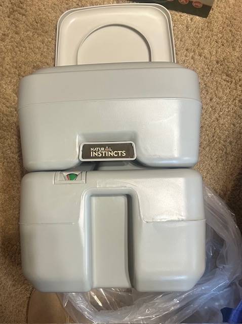Portable bio-potti ideal for camping or caravaning