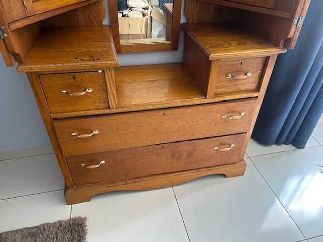 Vintage  dresser with folding mirrors
