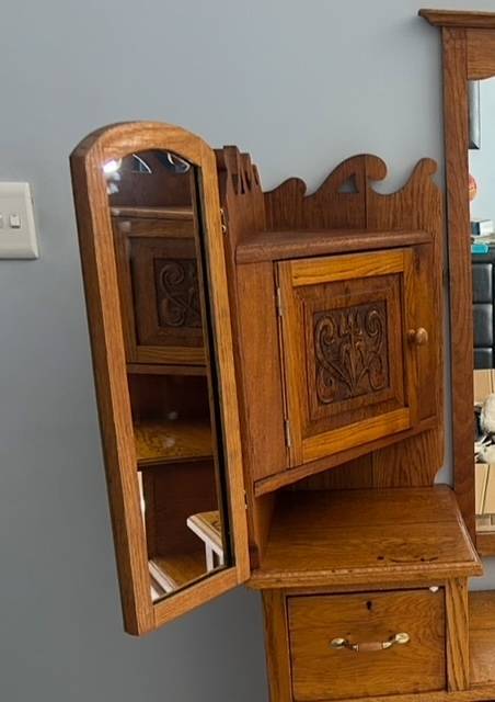 Vintage  dresser with folding mirrors