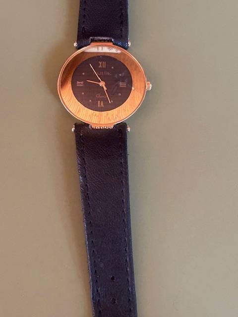 Ladies Quartz Watch