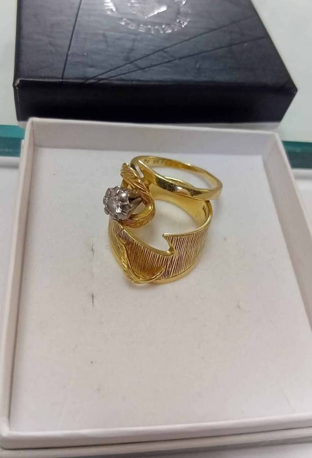 18ct Yellow Gold Diamond Wedding Ring Set - Main Ring with Matching Side Band