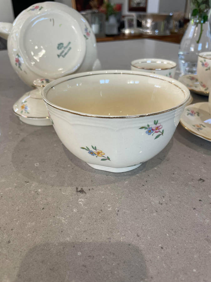 Alfred Meakin Marigold Astoria Shape/Scalloped "Rare/Delicate Complete Post War 1945 - Tea Set.