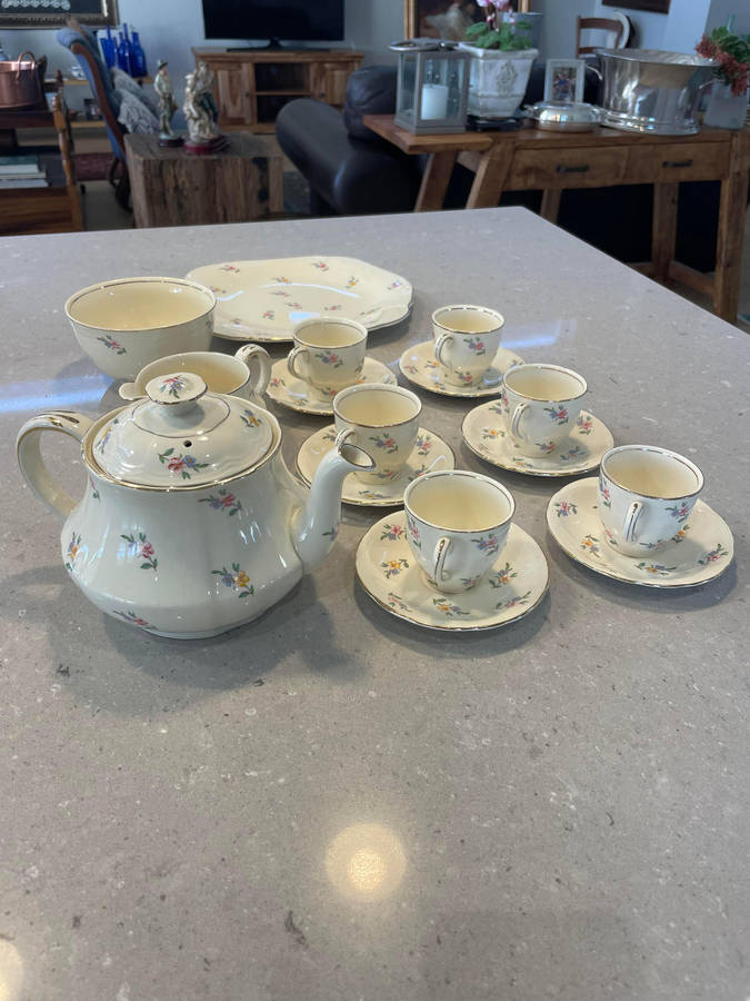 Alfred Meakin Marigold Astoria Shape/Scalloped "Rare/Delicate Complete Post War 1945 - Tea Set.