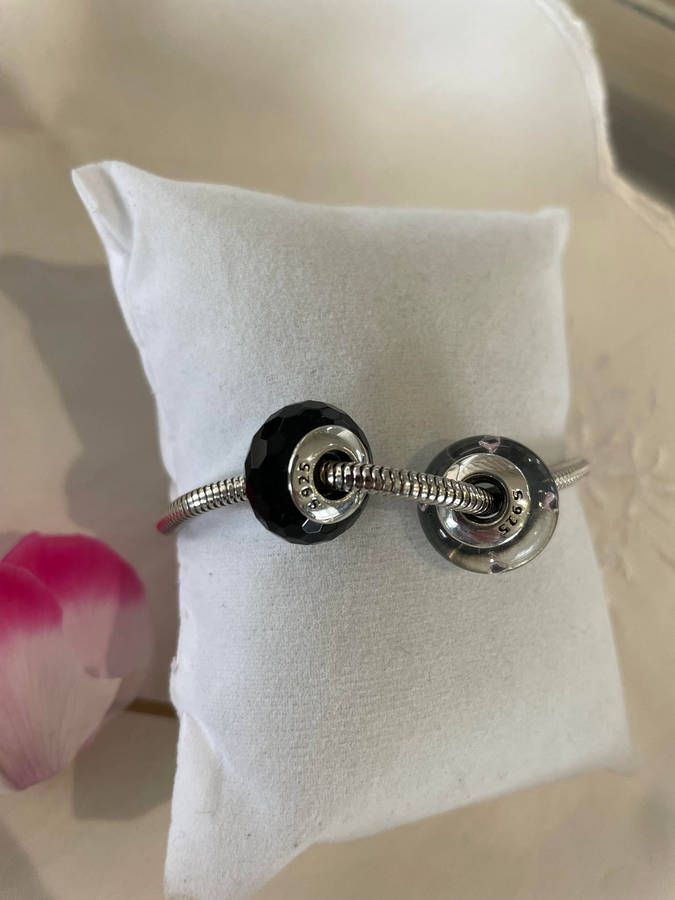 Chamilia Murano Sterling Silver Bracelet with OHM Bead and Mini Murano Glass Charm