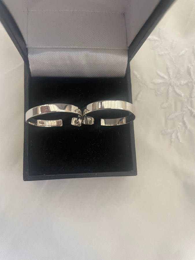 Lovely Sterling Silver 925 hoop earrings.